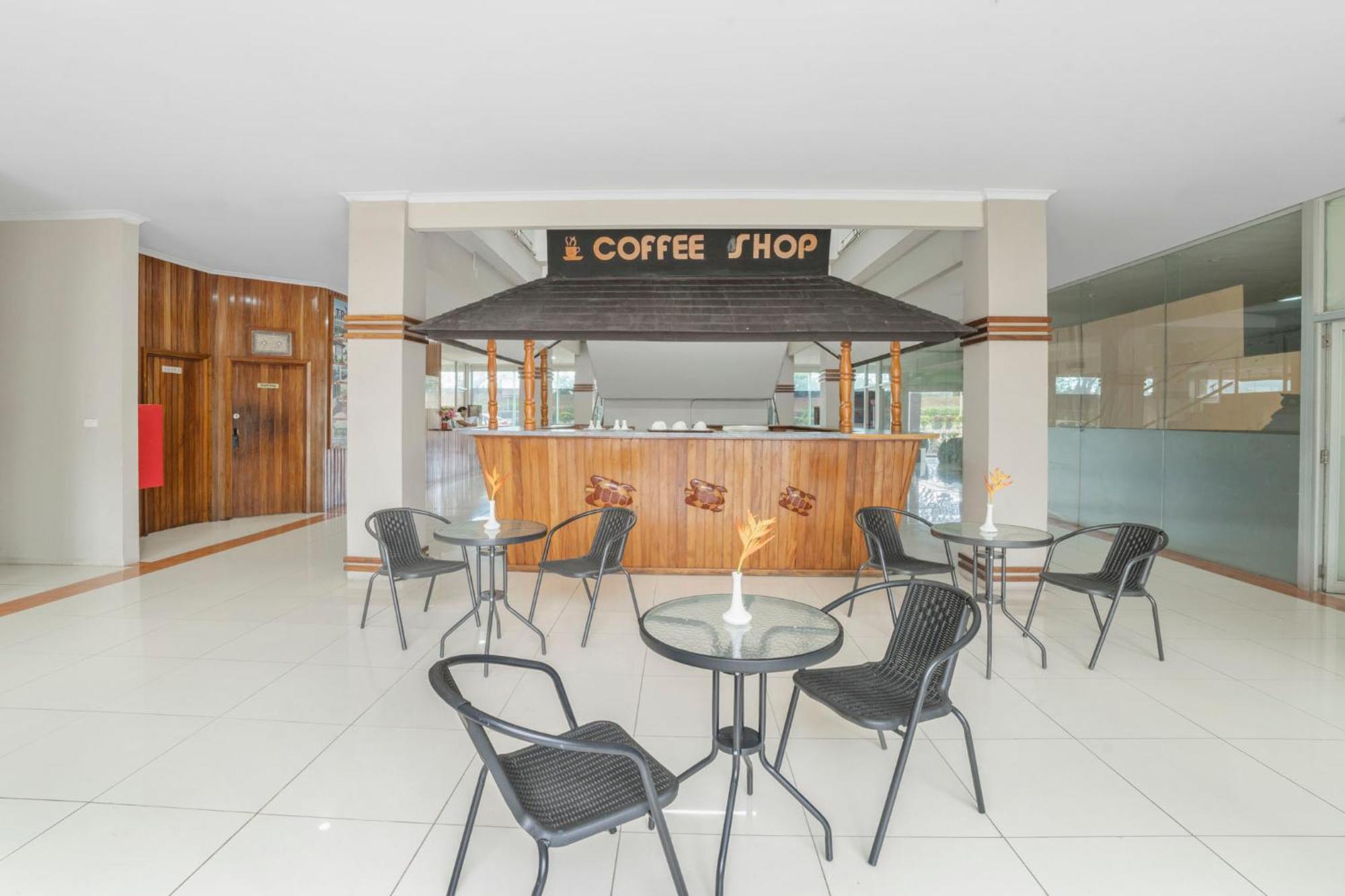 Trans International Hotel Nadi Exterior photo