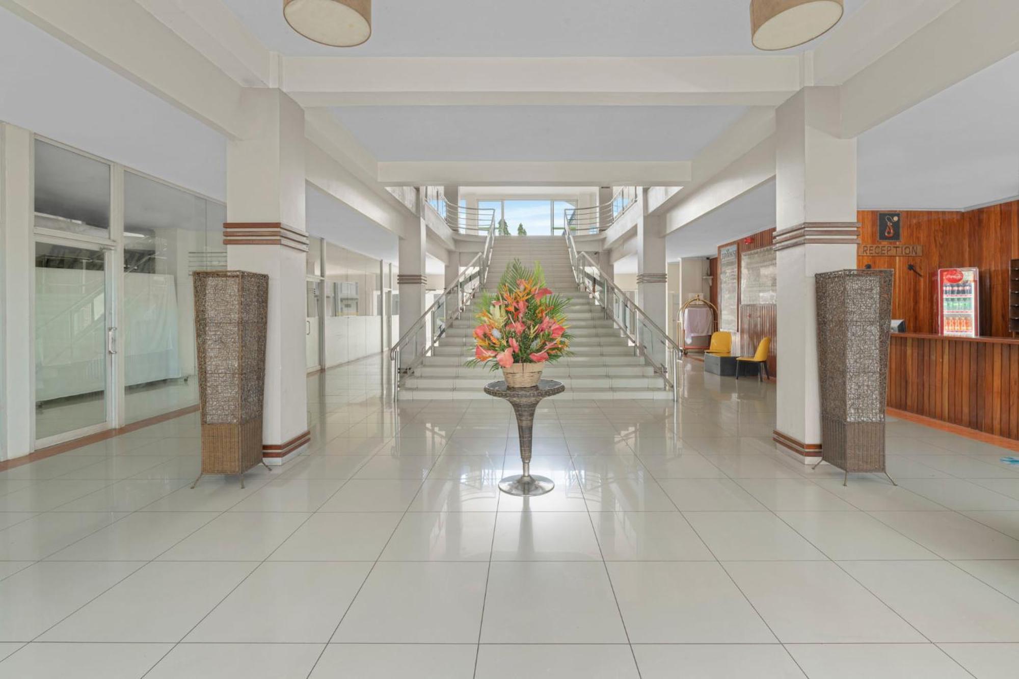 Trans International Hotel Nadi Exterior photo